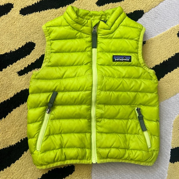Patagonia vest 2T neon yellow